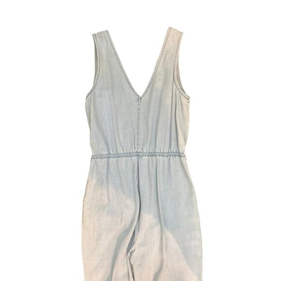 Vintage Style Light Wash Denim Jumpsuit Small Sleeveless V-Neck Casual Romper - Picture 5 of 9
